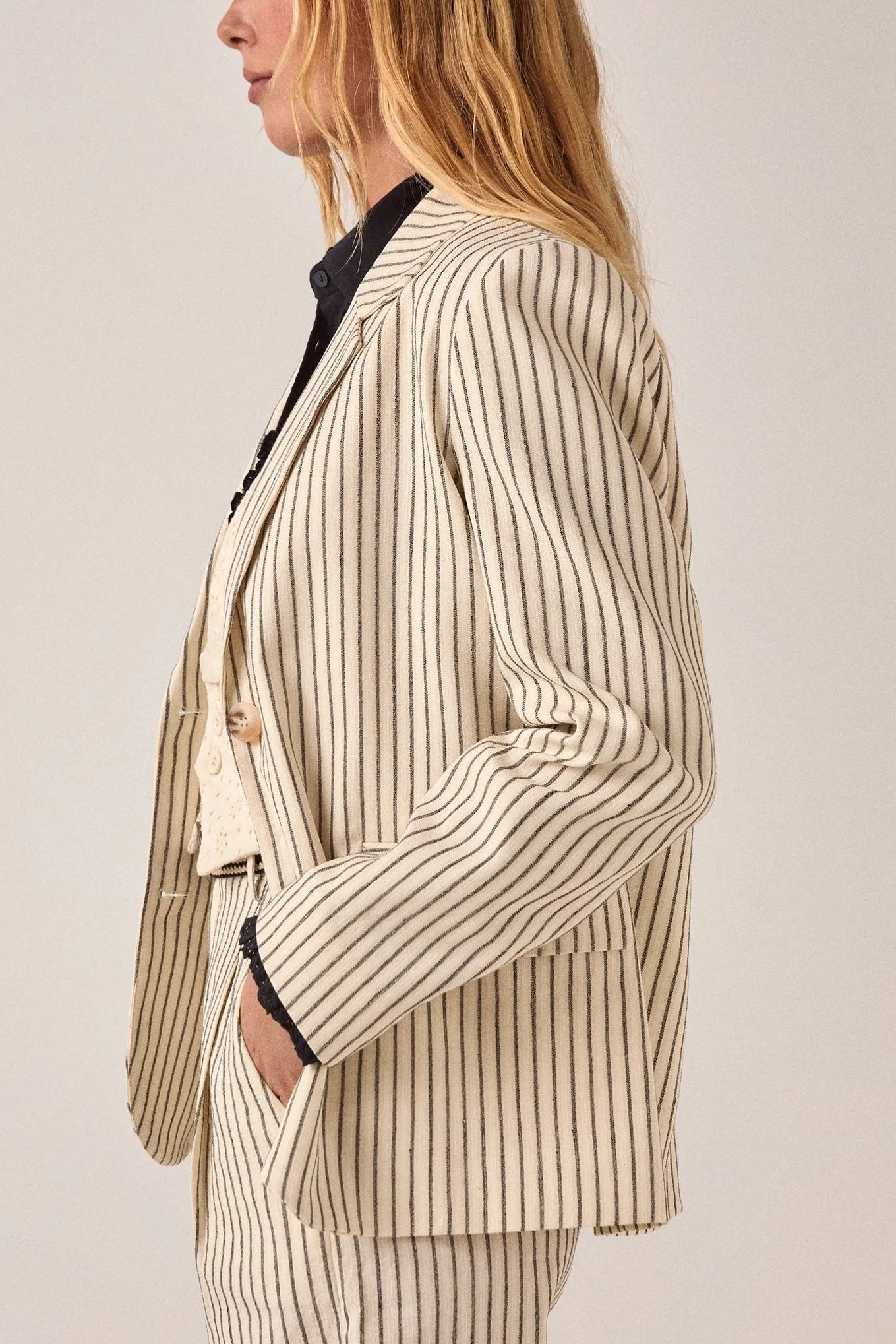 Bobby Blazer - Image 3