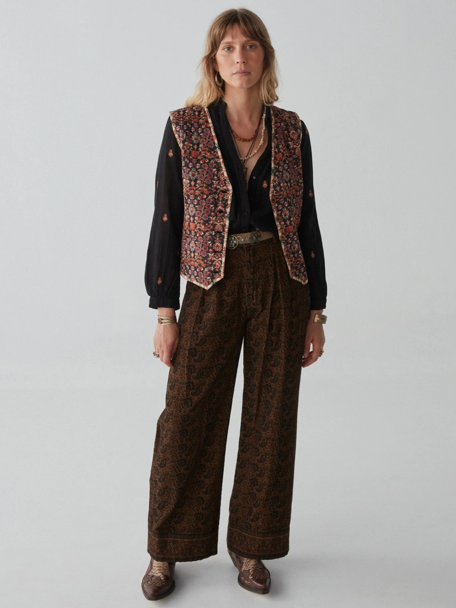 Dylan Vest - Image 4