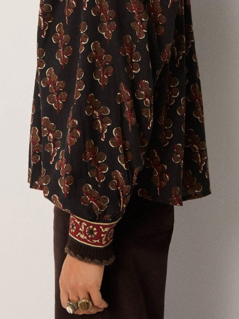 Scarlet Blouse - Image 4