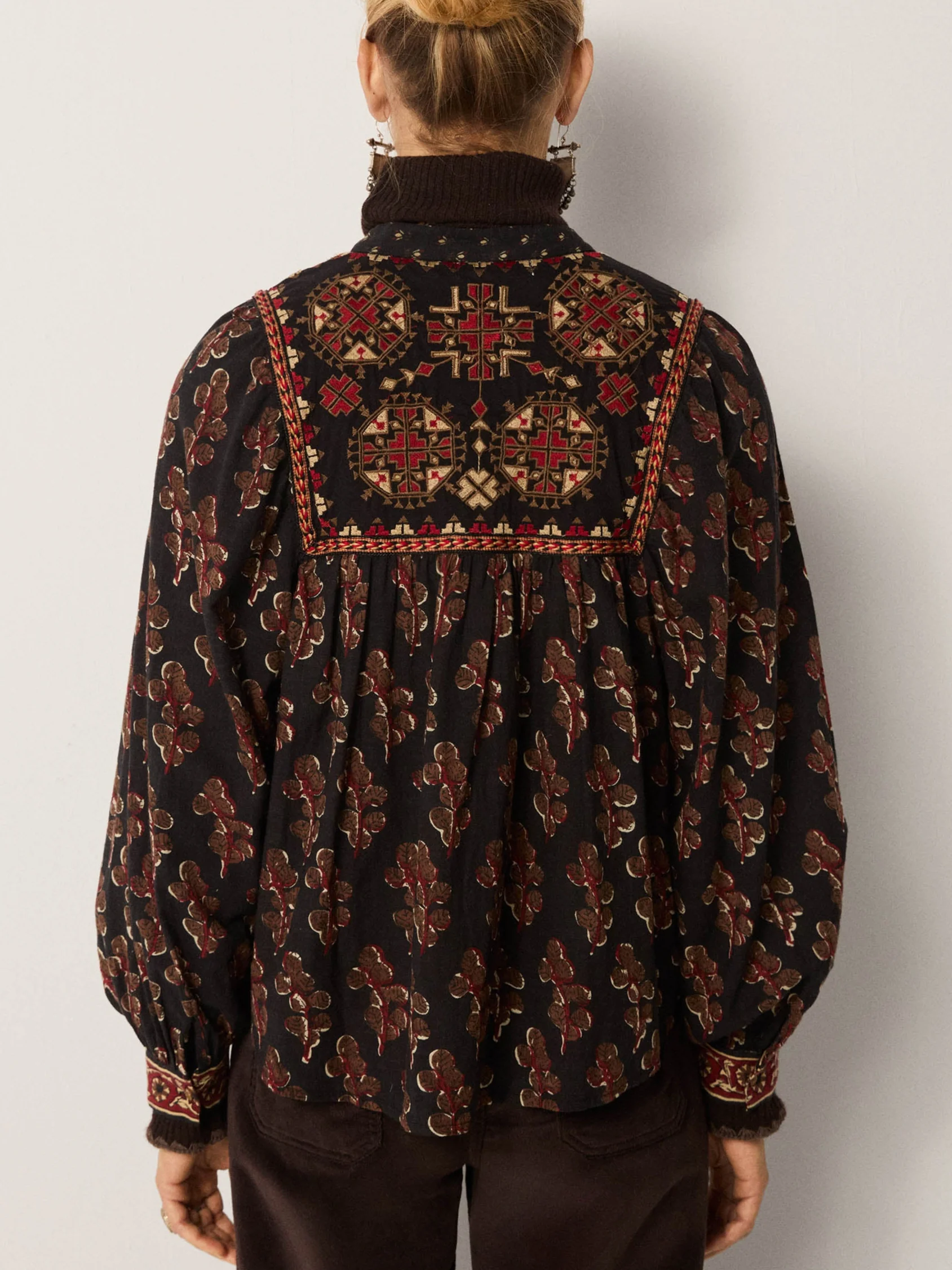 Scarlet Blouse - Image 5